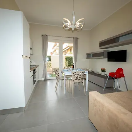 Chic House Dom wakacyjny Cascina (Pisa)